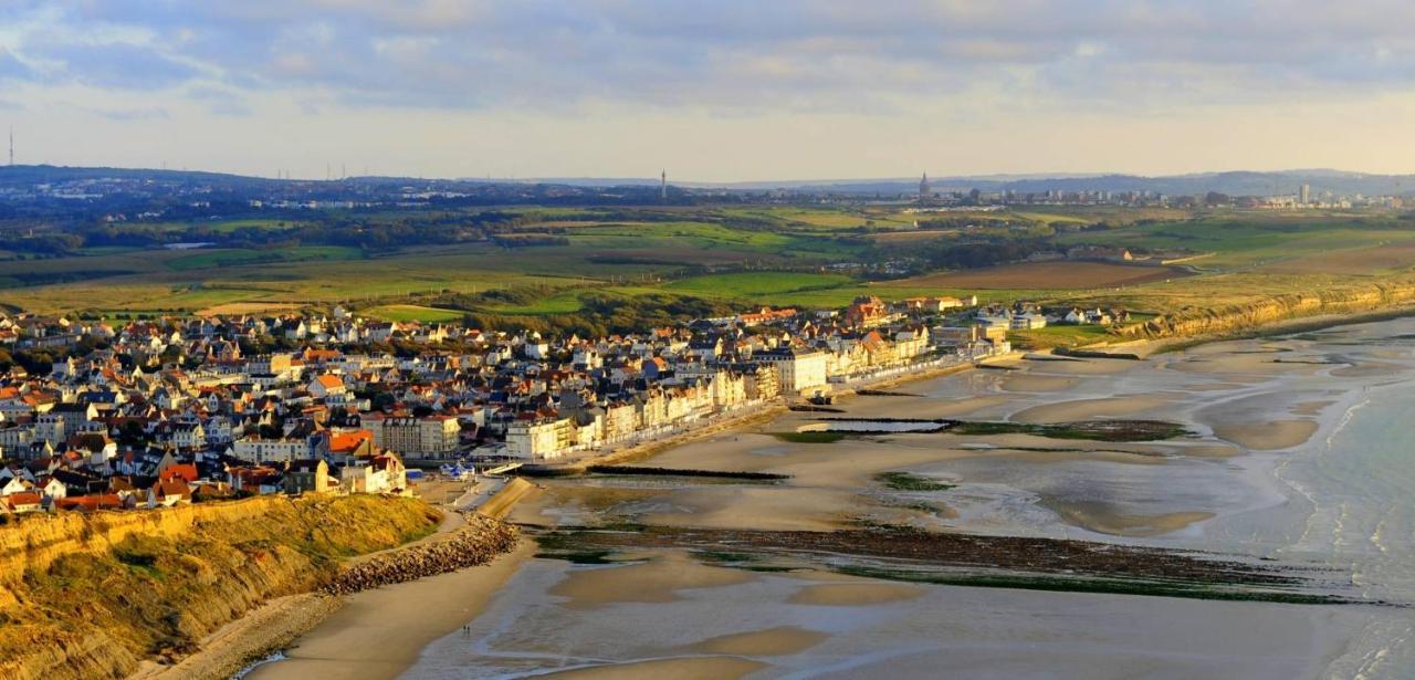 La Petite Maison A Deux Pas De La Mer Wimille Exteriör bild